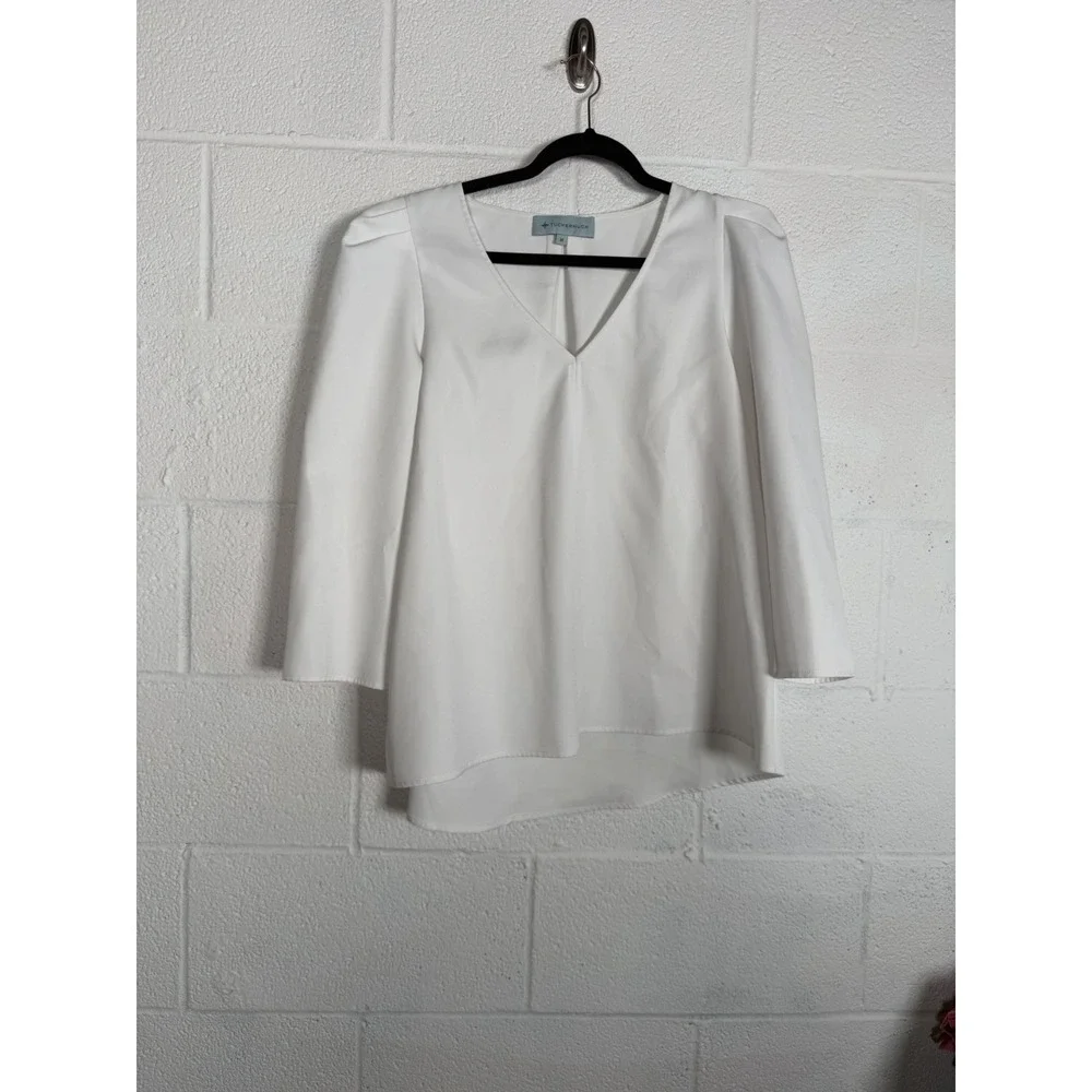 Tuckernuck White V Neck Puff Shoulder Blouse Women's Medium Career Quiet Luxury